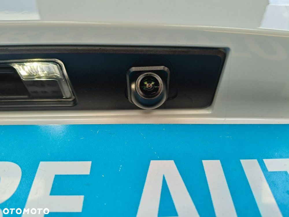 Volvo XC 60 B4 D AWD R-Design - 12