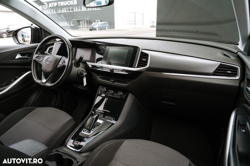 Opel Grandland 1.2 Turbo START/STOP AT8 Business Edition - 14