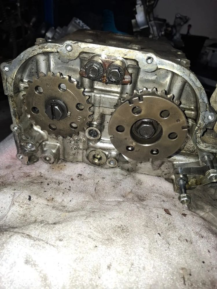 SUBARU LEGANCY IMPREZA GŁOWICA PRAWA 2.0D RH106T20D - 2