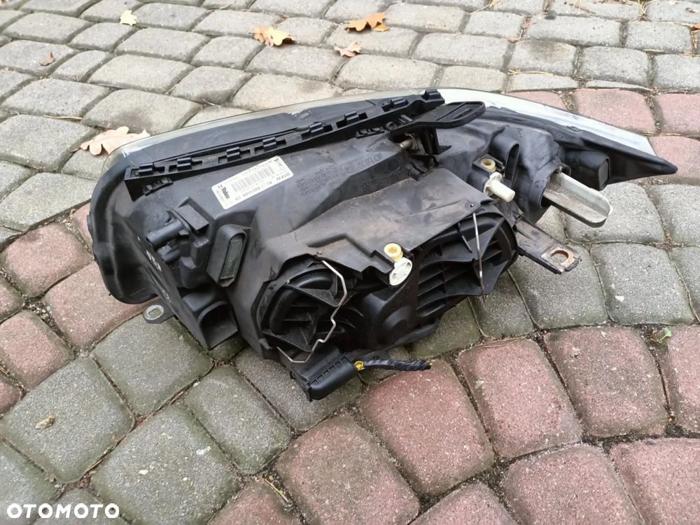 Lampa przód przednia BMW E87 Europa prawa 6924486 - 2