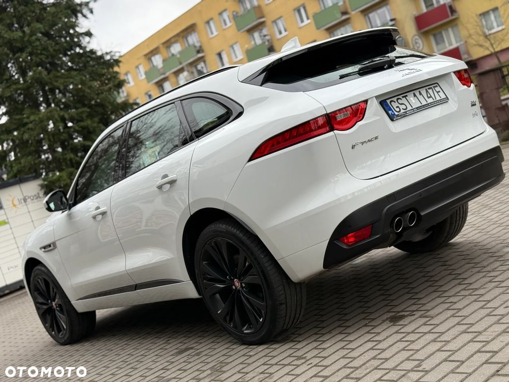 Jaguar F-Pace 20d AWD R-Sport - 9
