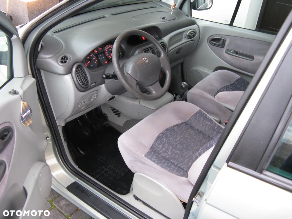 Renault Scenic Megane 1.8i RXE 16V - 25