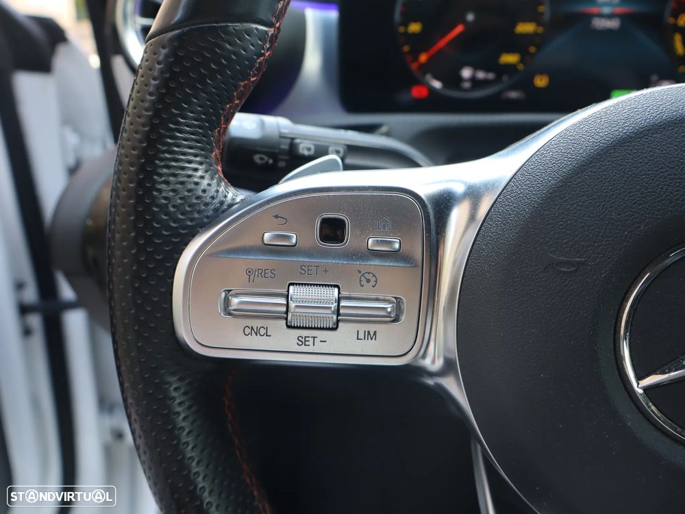 Mercedes-Benz CLA 250 e 8G-DCT AMG Line - 12