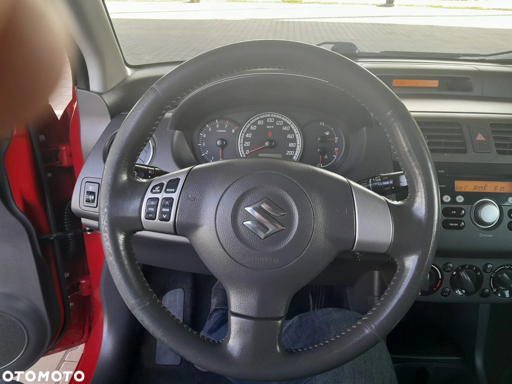 Suzuki Swift 1.3 Club dance - 12