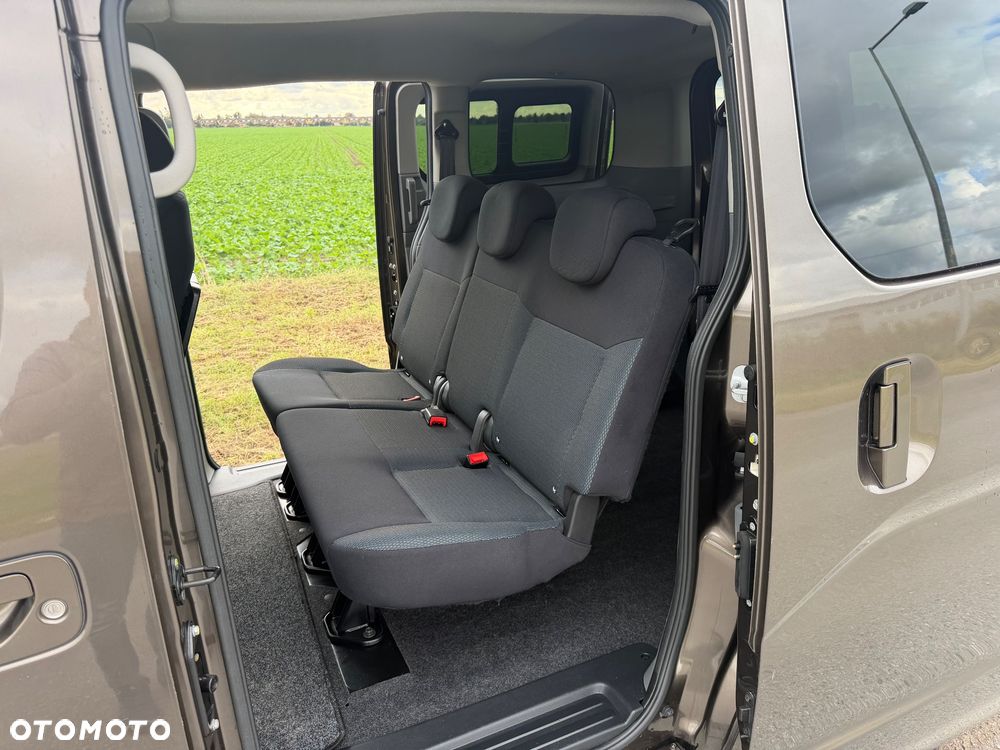 Nissan NV200 - 12