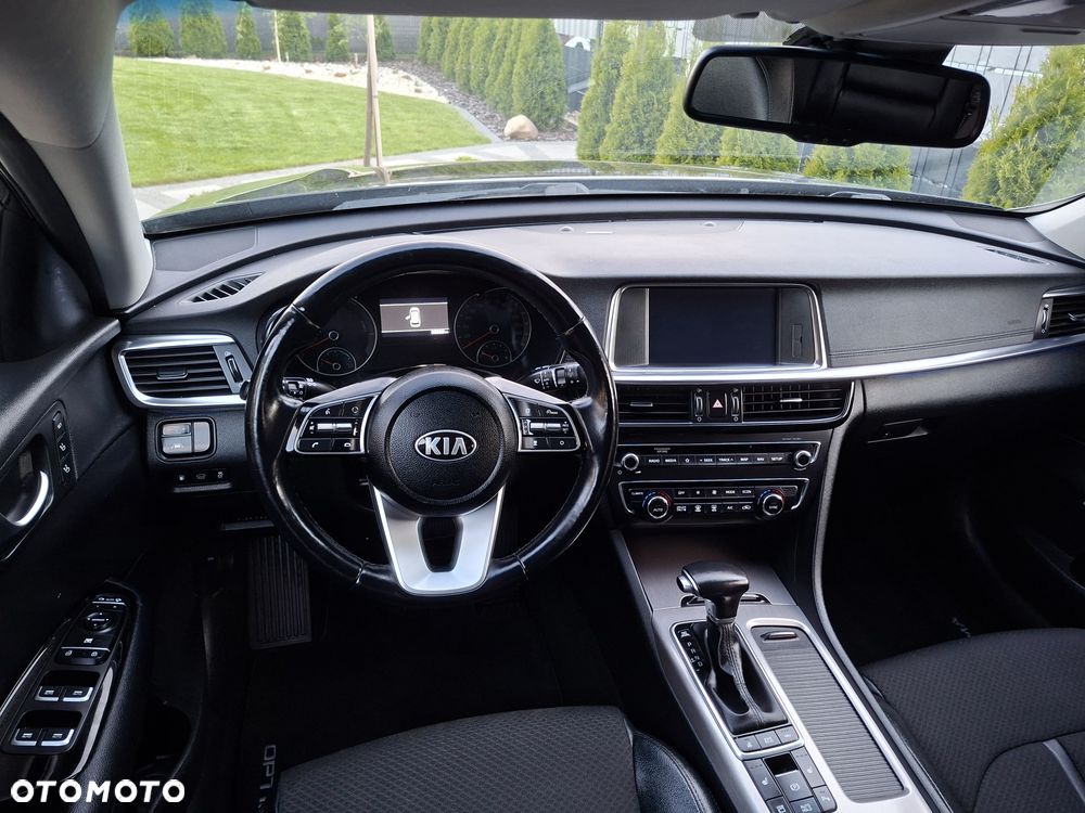 Kia Optima Plug-in Hybrid - 8