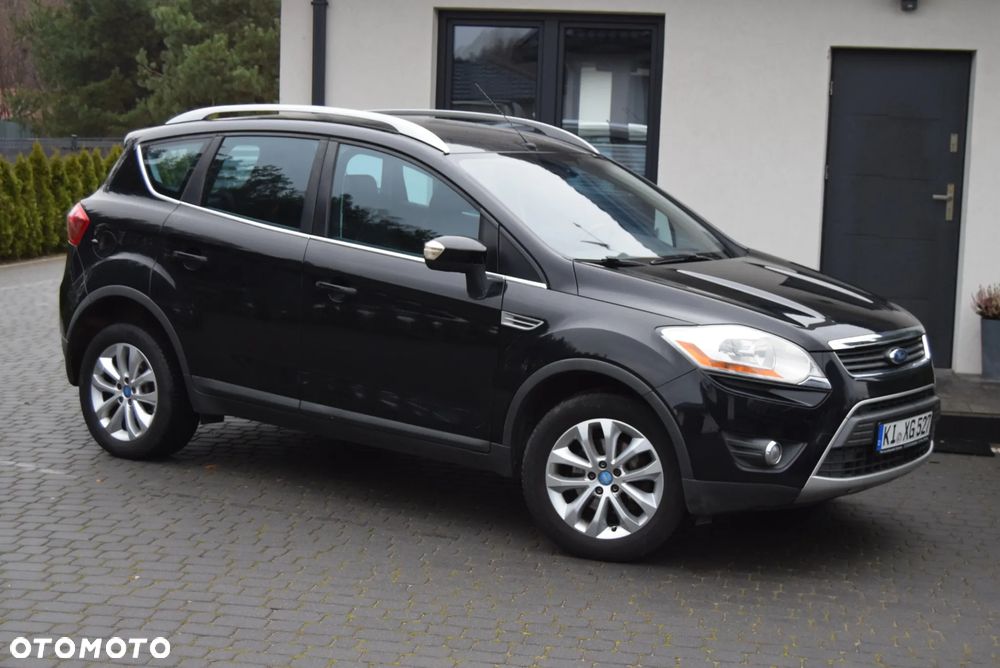 Ford Kuga 2.0 TDCi 2x4 Titanium - 4