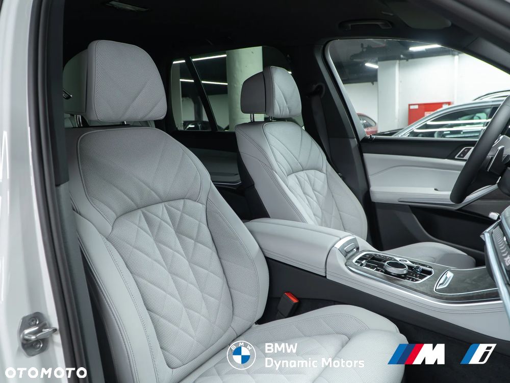 BMW X5 xDrive40i - 25