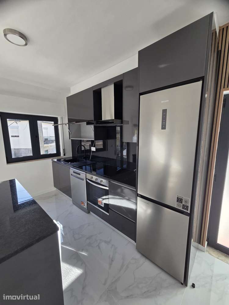 Apartamento T3 com Terraço e estacionamento em Viseu - Grande imagem: 5/20