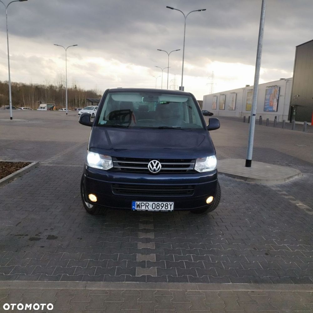Volkswagen Multivan - 5