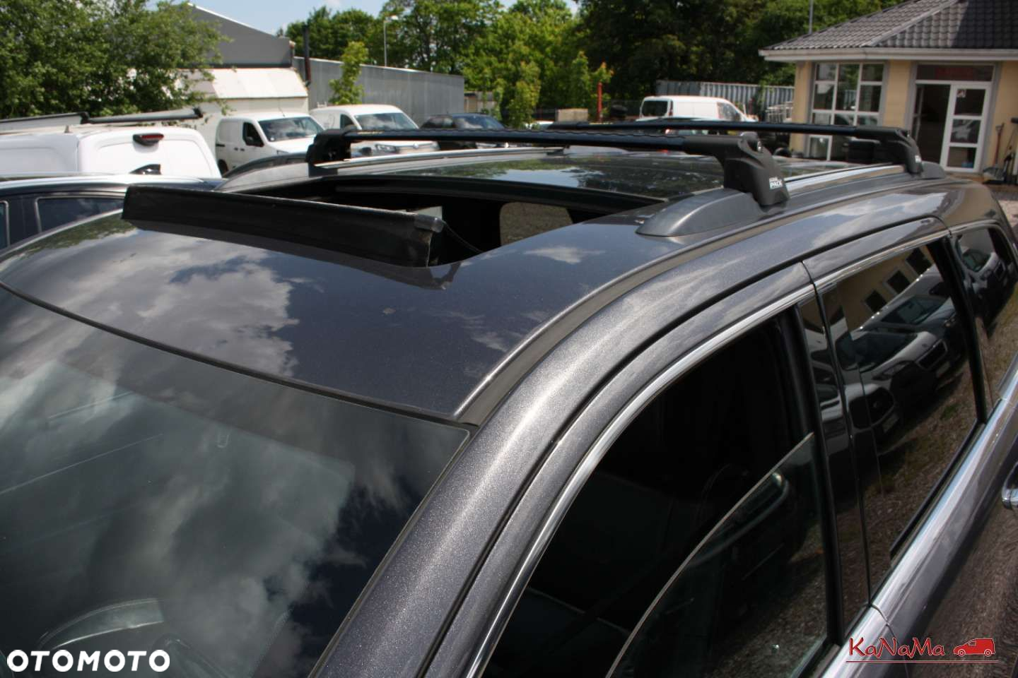 Jeep Grand Cherokee - 34