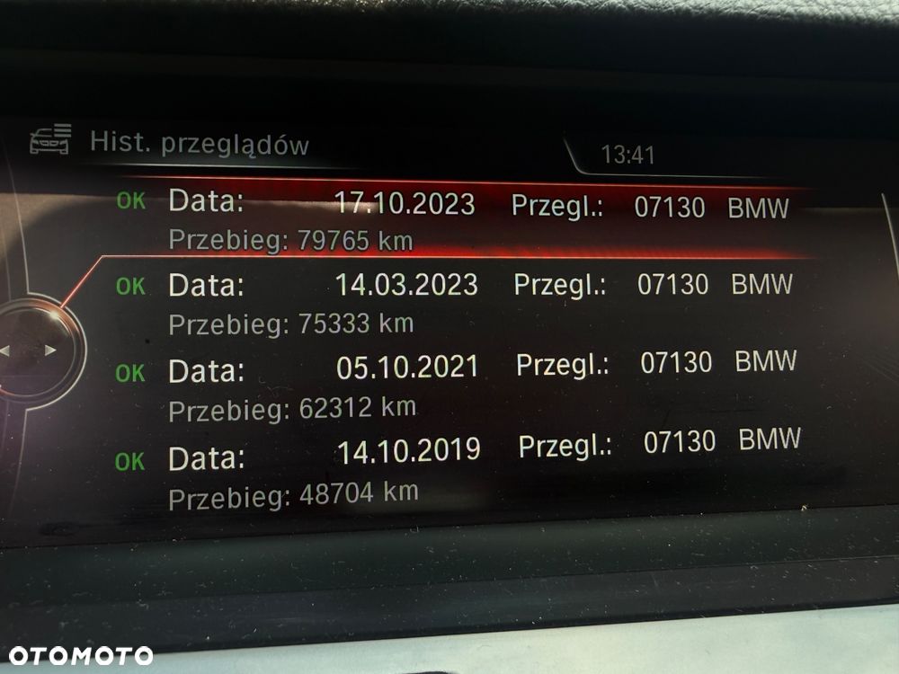 BMW Seria 5 535i xDrive Sport-Aut - 32