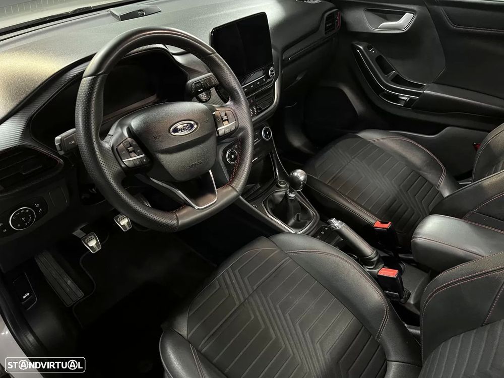 Ford Puma 1.0 EcoBoost MHEV ST-Line X Vivid Ruby Edition - 11
