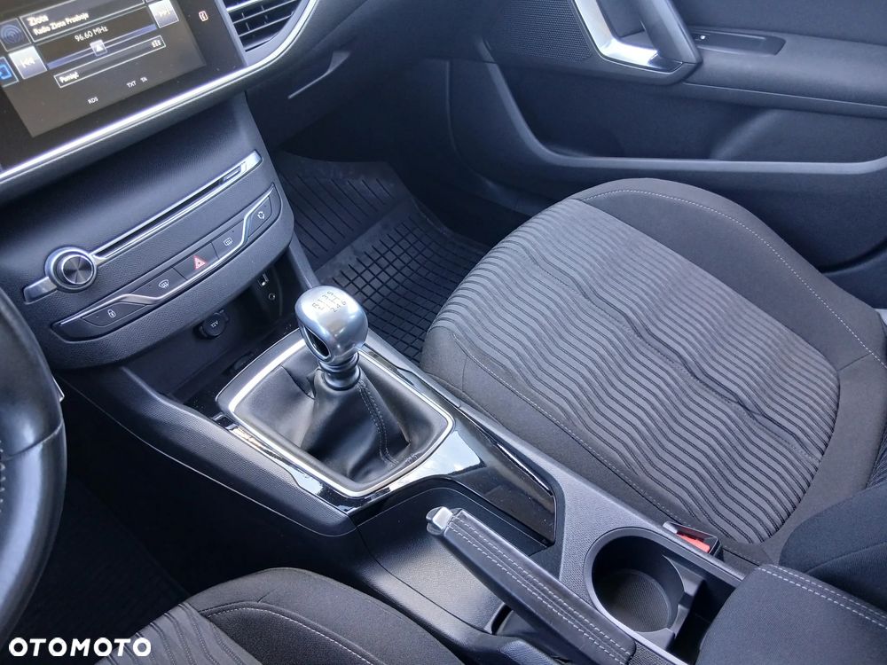 Peugeot 308 1.6 THP Active - 13