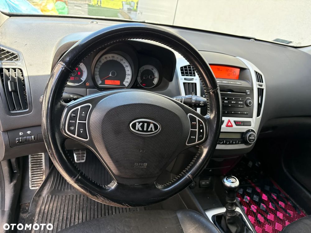 Kia ProCeed 2.0 crdi Optimum + - 6