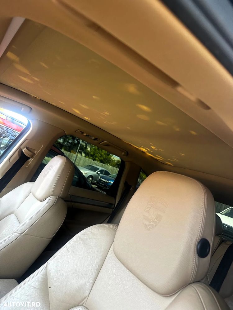 Porsche Cayenne - 5