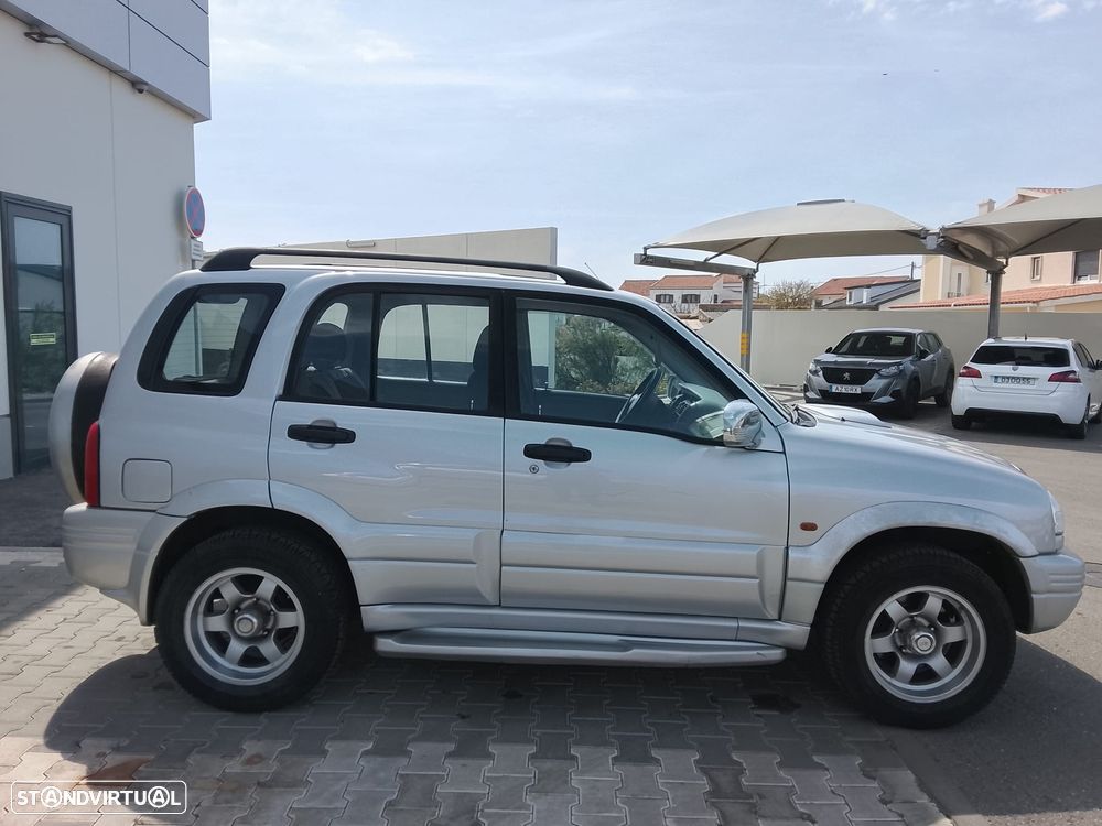 Suzuki Grand Vitara Metal Top 2.0 TDi - 4