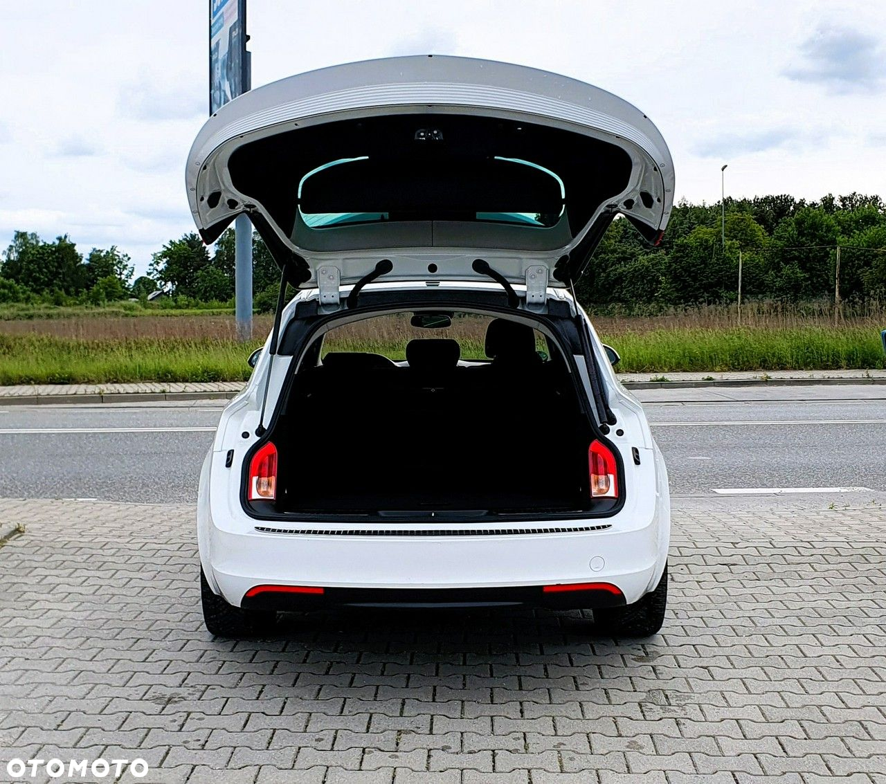 Opel Insignia - 14