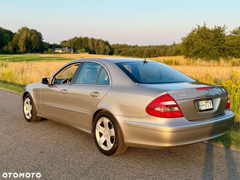 Mercedes-Benz Klasa E 500 Avantgarde - 9