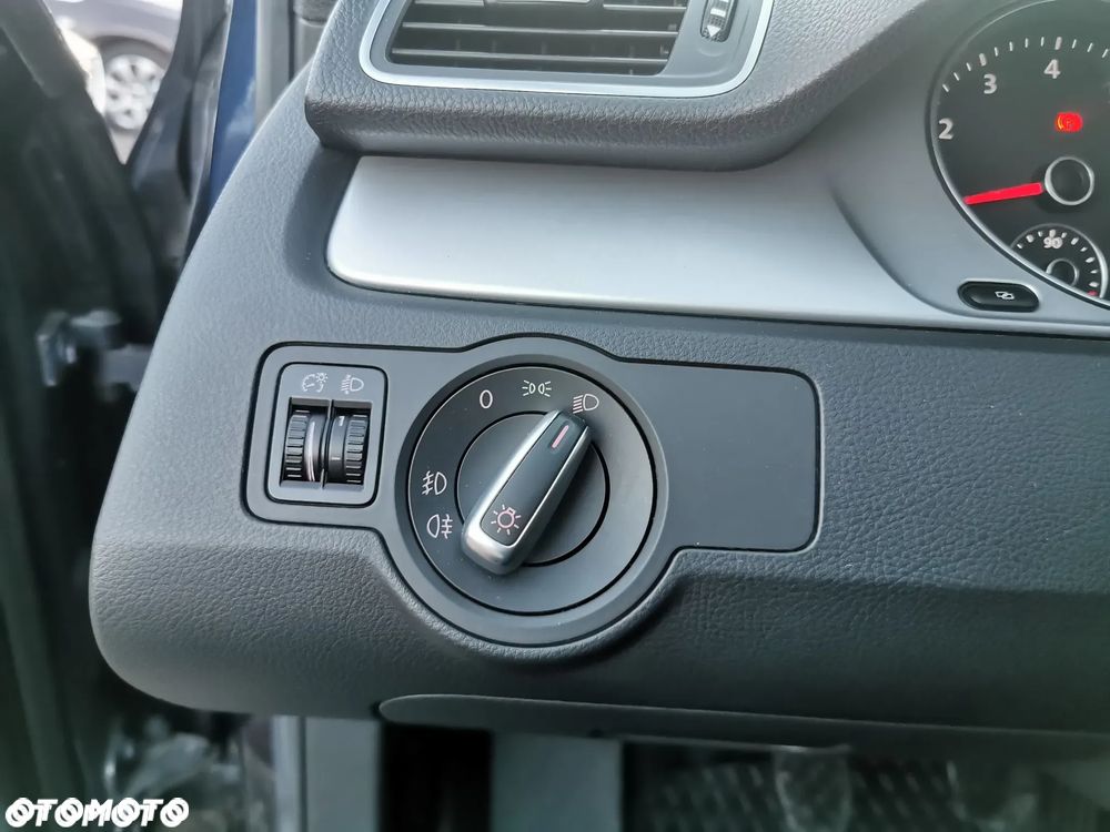 Volkswagen Passat Variant - 26