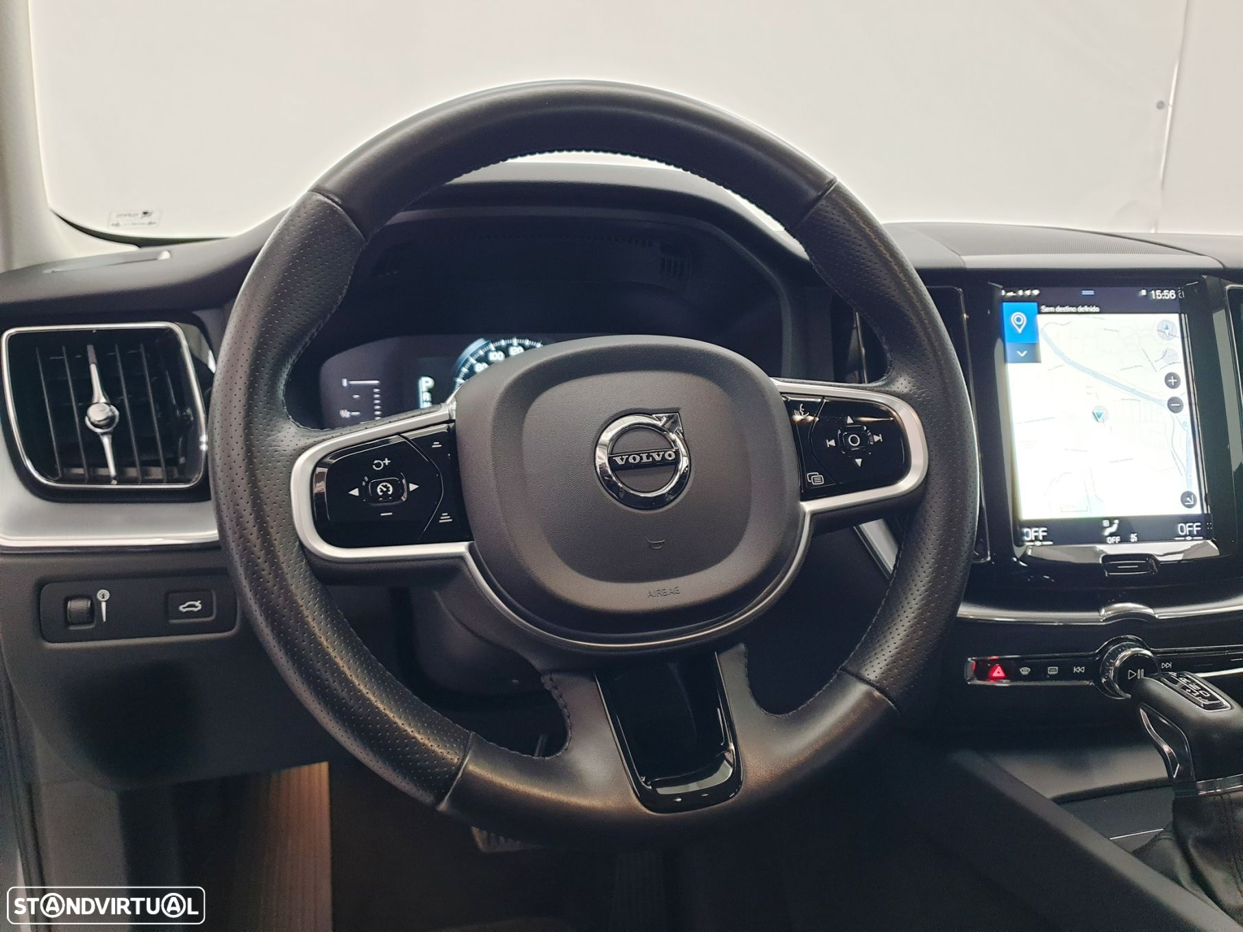 Volvo XC 60 2.0 D4 Momentum Geartronic - 14