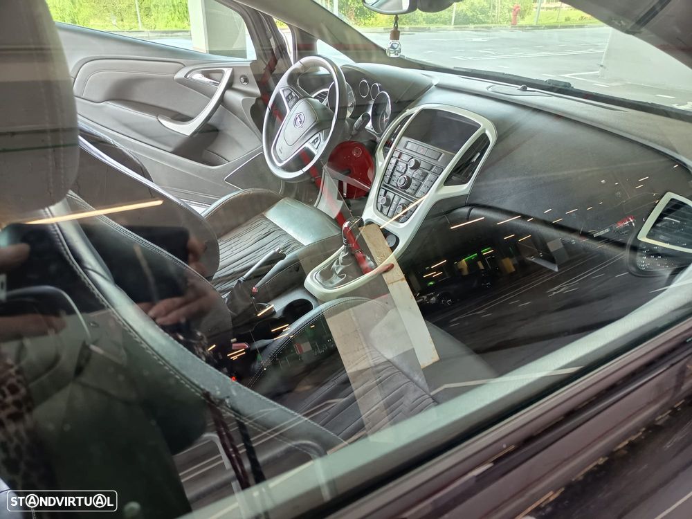 Opel Astra GTC 1.7 CDTi S/S 109g - 8