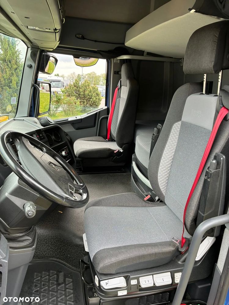 Renault T440 EVO Sleeper Cab - 19