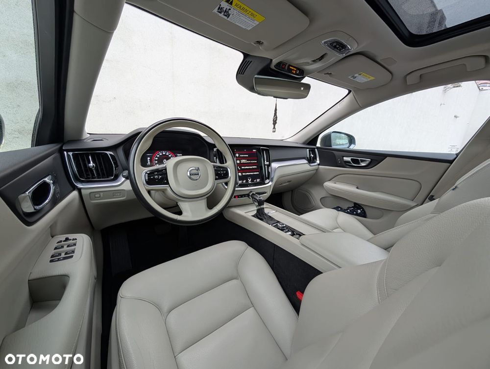 Volvo S60 T5 Momentum Pro - 15