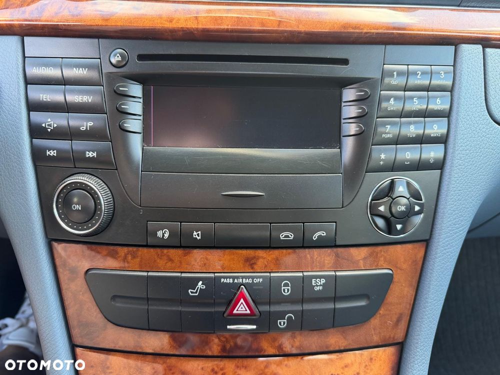 Mercedes-Benz Klasa E 220 CDI T Elegance - 11