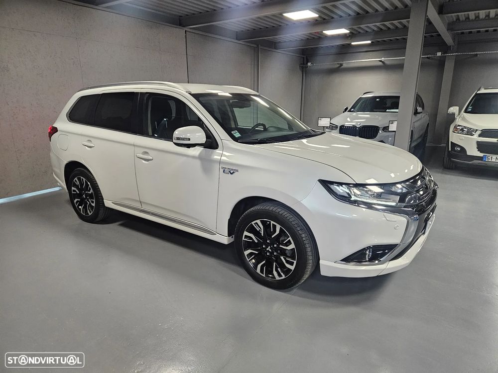 Mitsubishi Outlander - 6