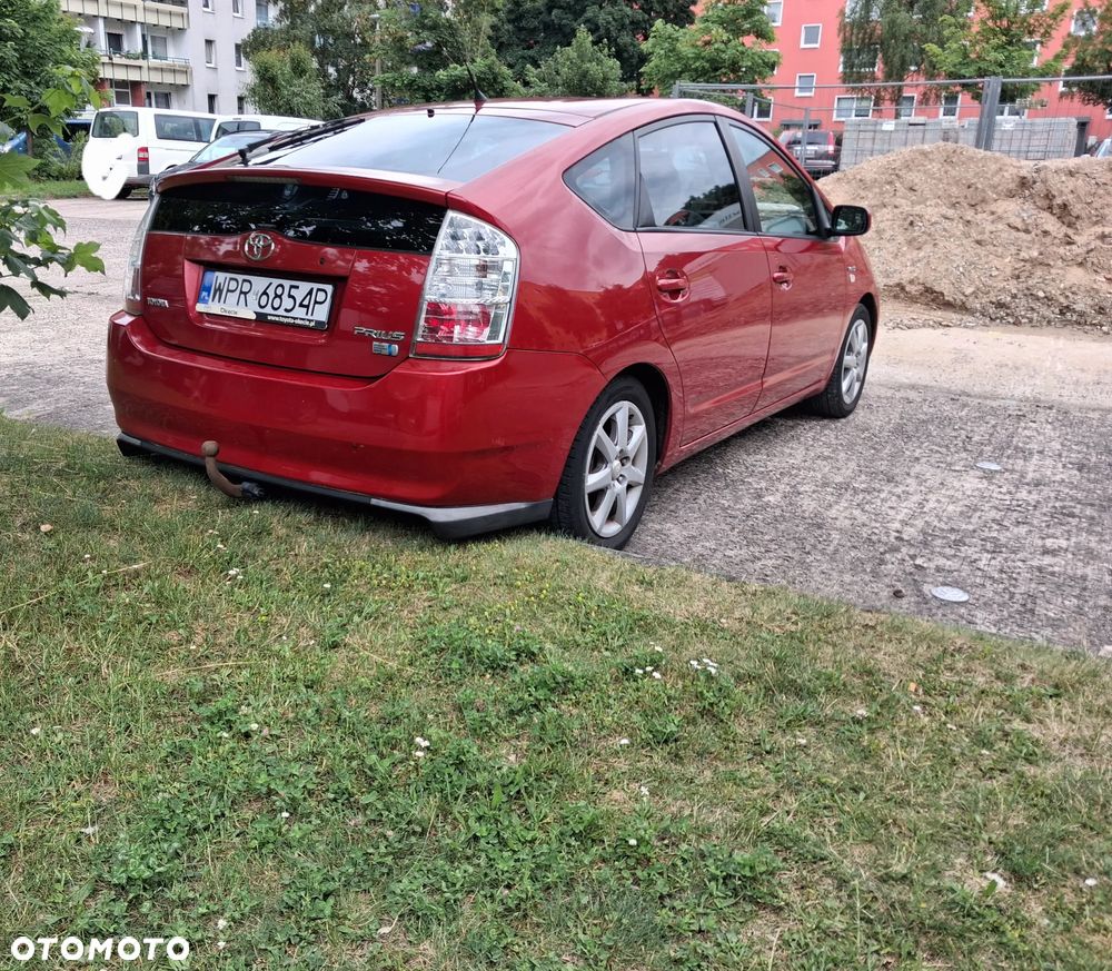 Toyota Prius 1.5 VVT-i Sol - 8