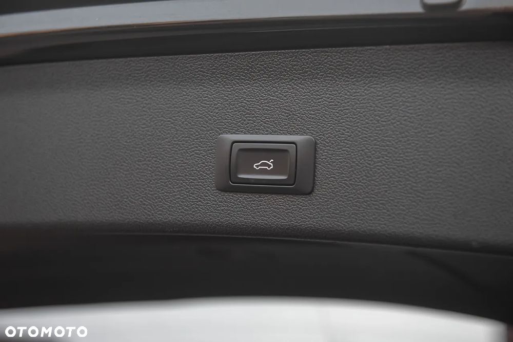 Audi A4 ver-avant-2-0-tdi-ultra-s-tronic-sport - 29