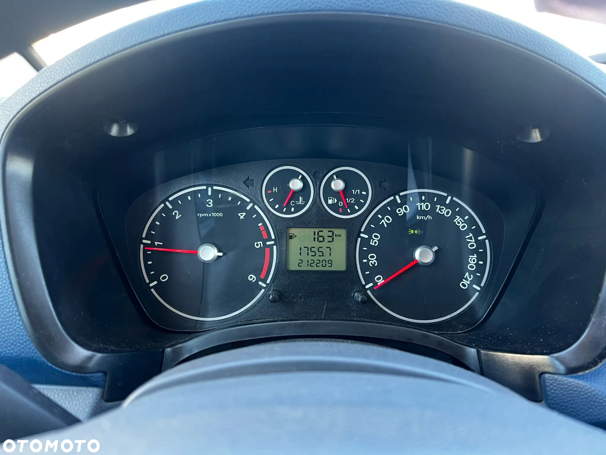 Ford Transit Connect - 6