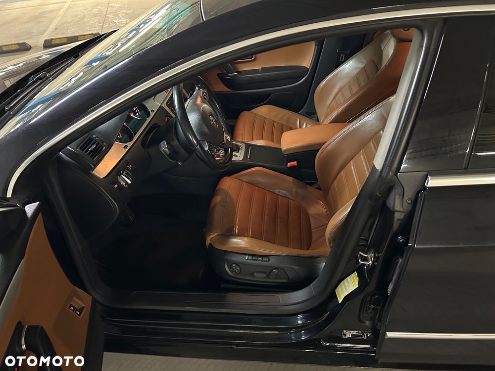 Volkswagen Passat CC - 8