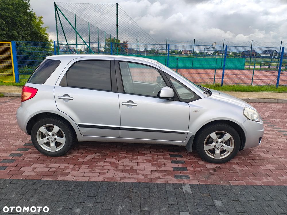 Suzuki SX4 - 5