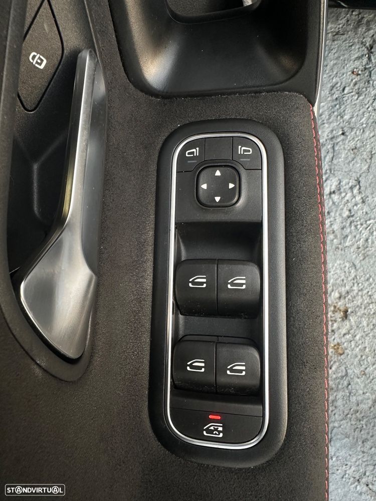 Mercedes-Benz A 200 AMG Line - 32