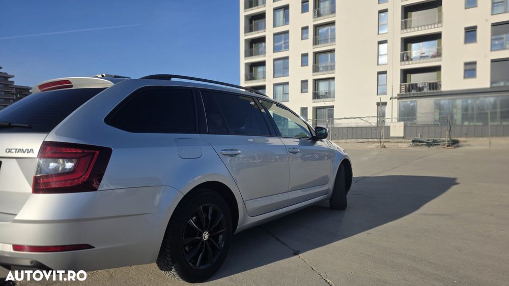 Skoda Octavia 1.6 TDI DSG Ambition - 3