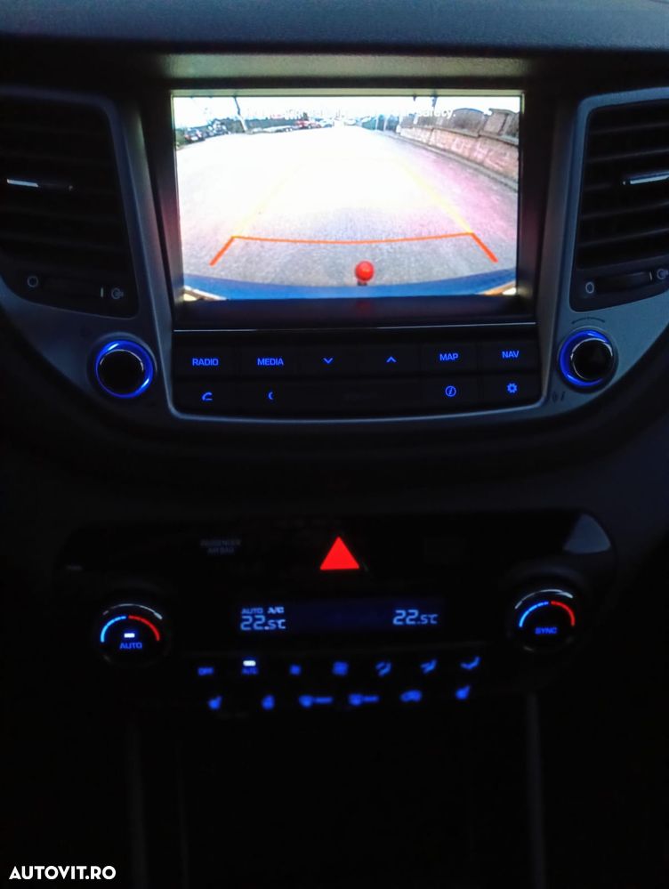 Hyundai Tucson blue 1.7 CRDi 2WD DCT Premium - 21