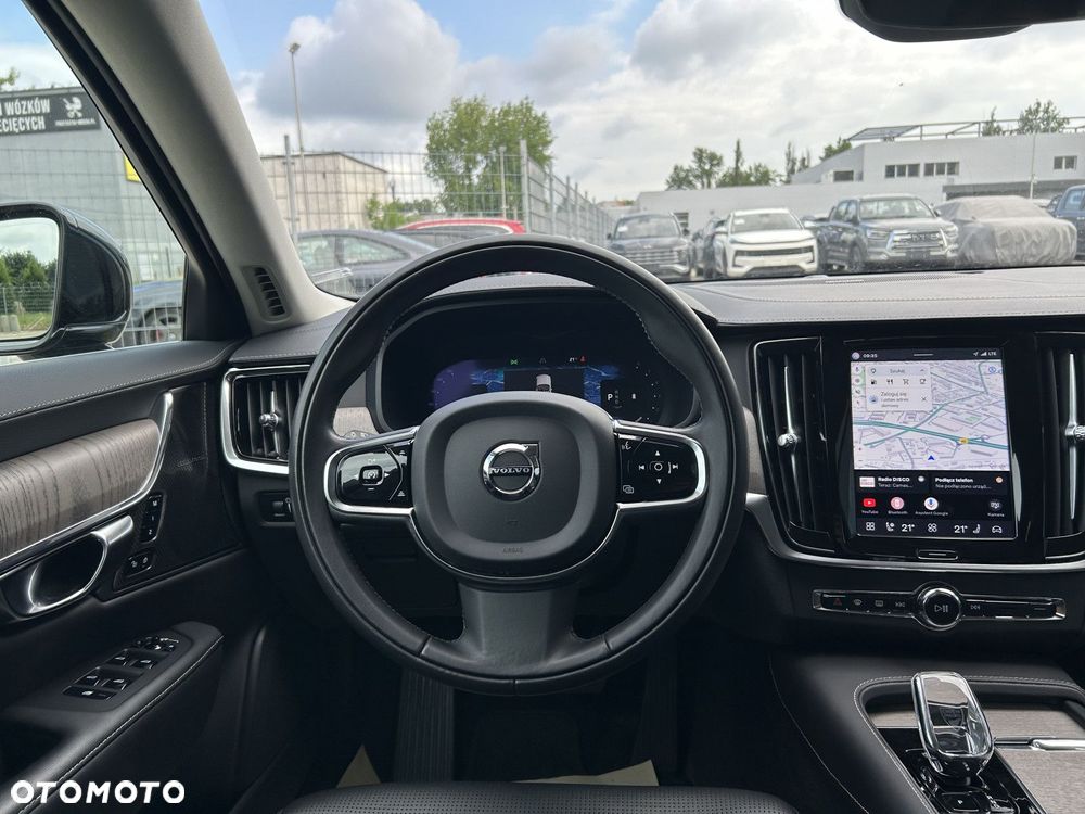 Volvo S90 - 34