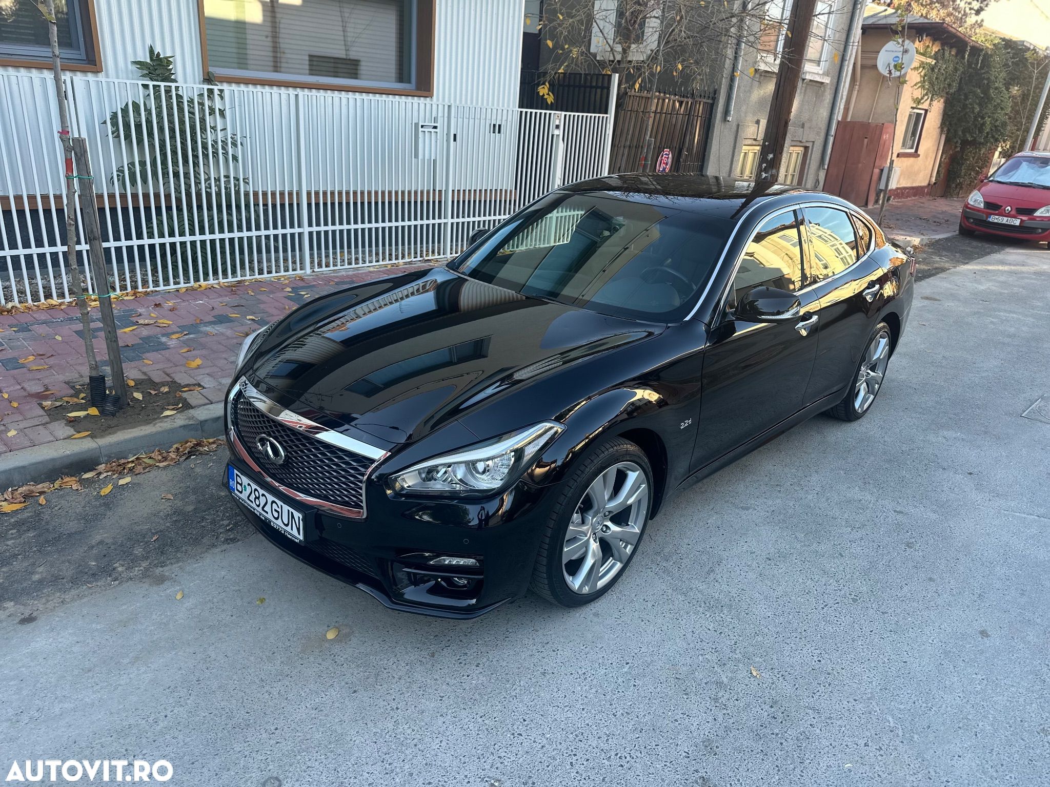 Infiniti Q70 2.2d Sport - 1