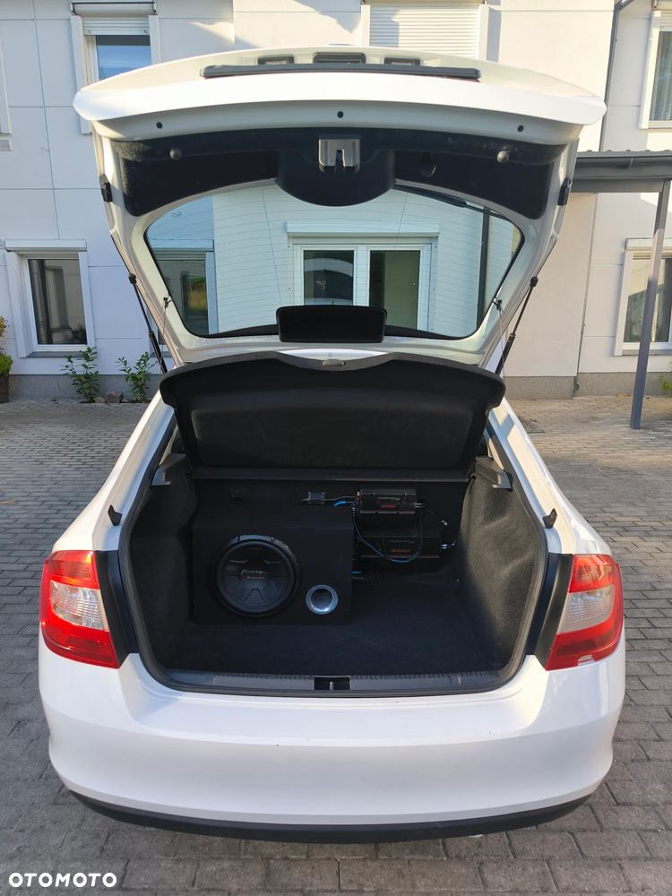 Skoda RAPID 1.2 TSI Ambition - 9