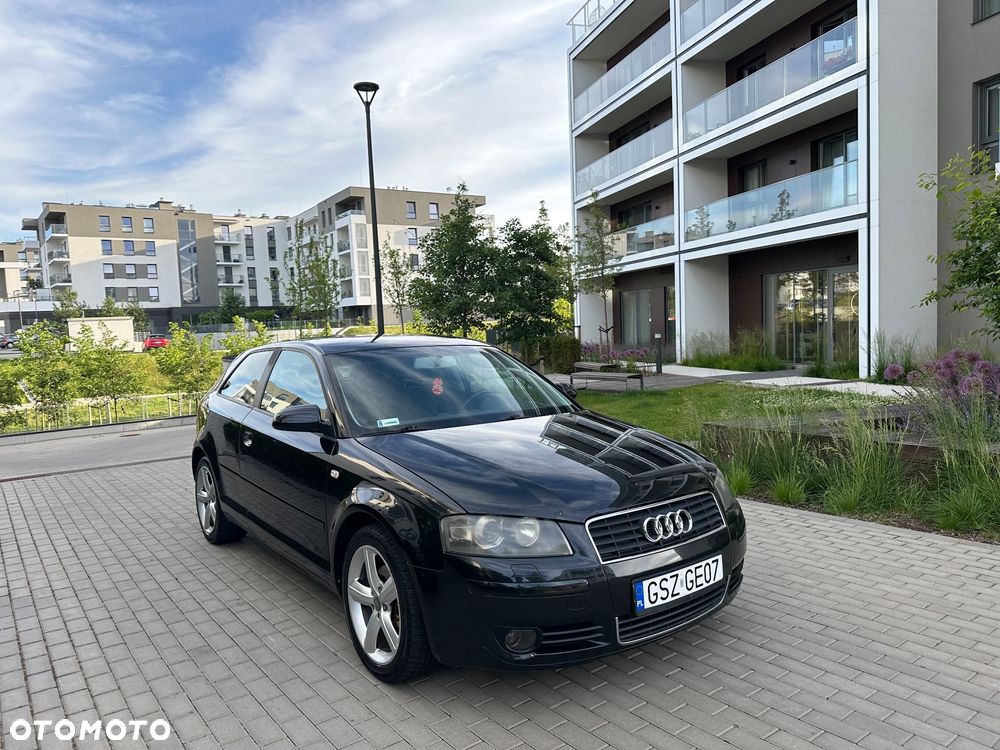 Audi A3 3-drzwiowe 2.0 FSI Attraction Tiptronic - 4