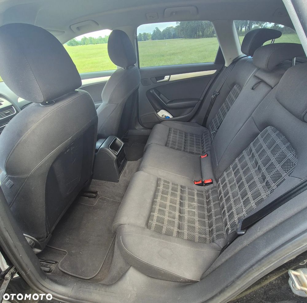 Audi A4 Avant 2.0 TDI - 7