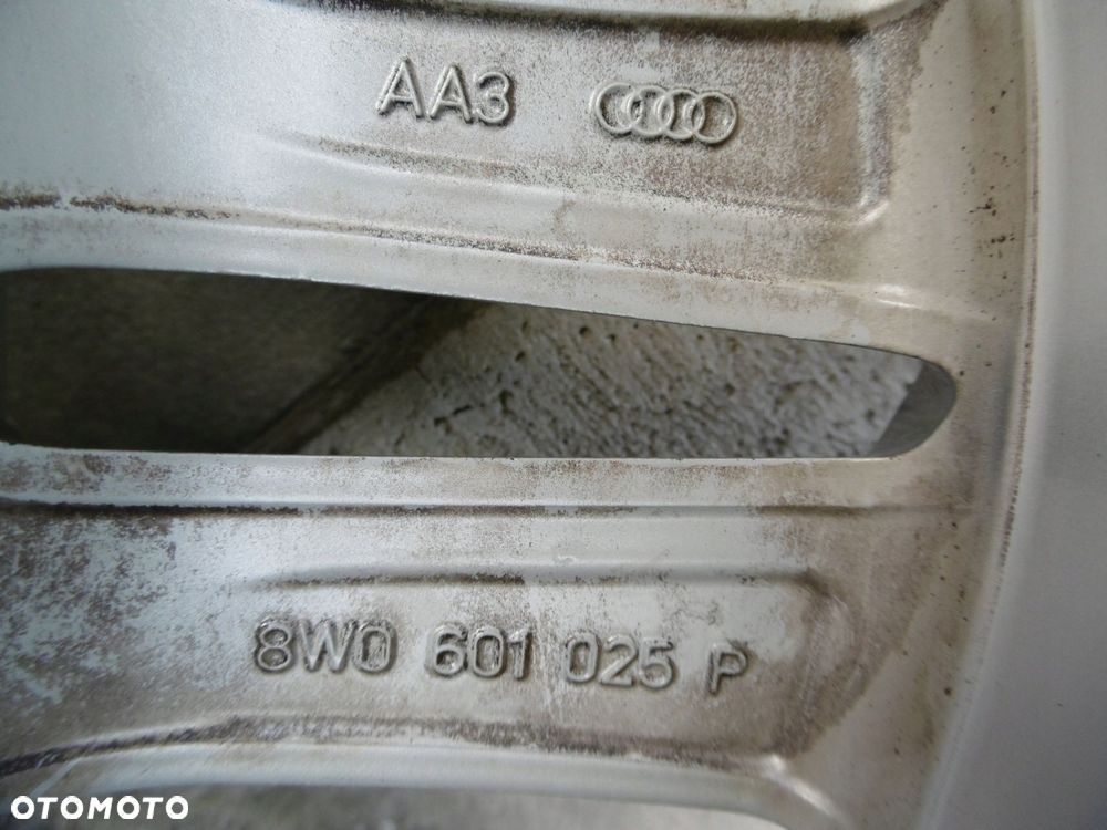 AUDI A4 B9 8W0 7.0Jx17H2 ET 42 5x112 - felga - 8