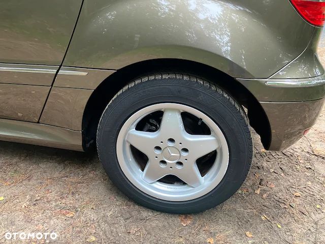 Mercedes-Benz Klasa B 150 Special Edition - 12