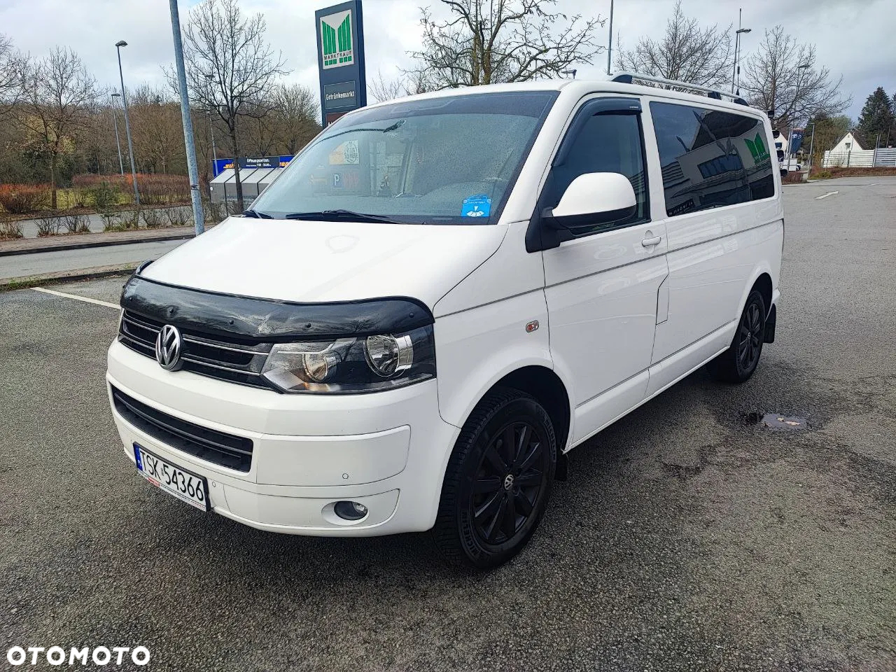 Volkswagen Caravelle - 10