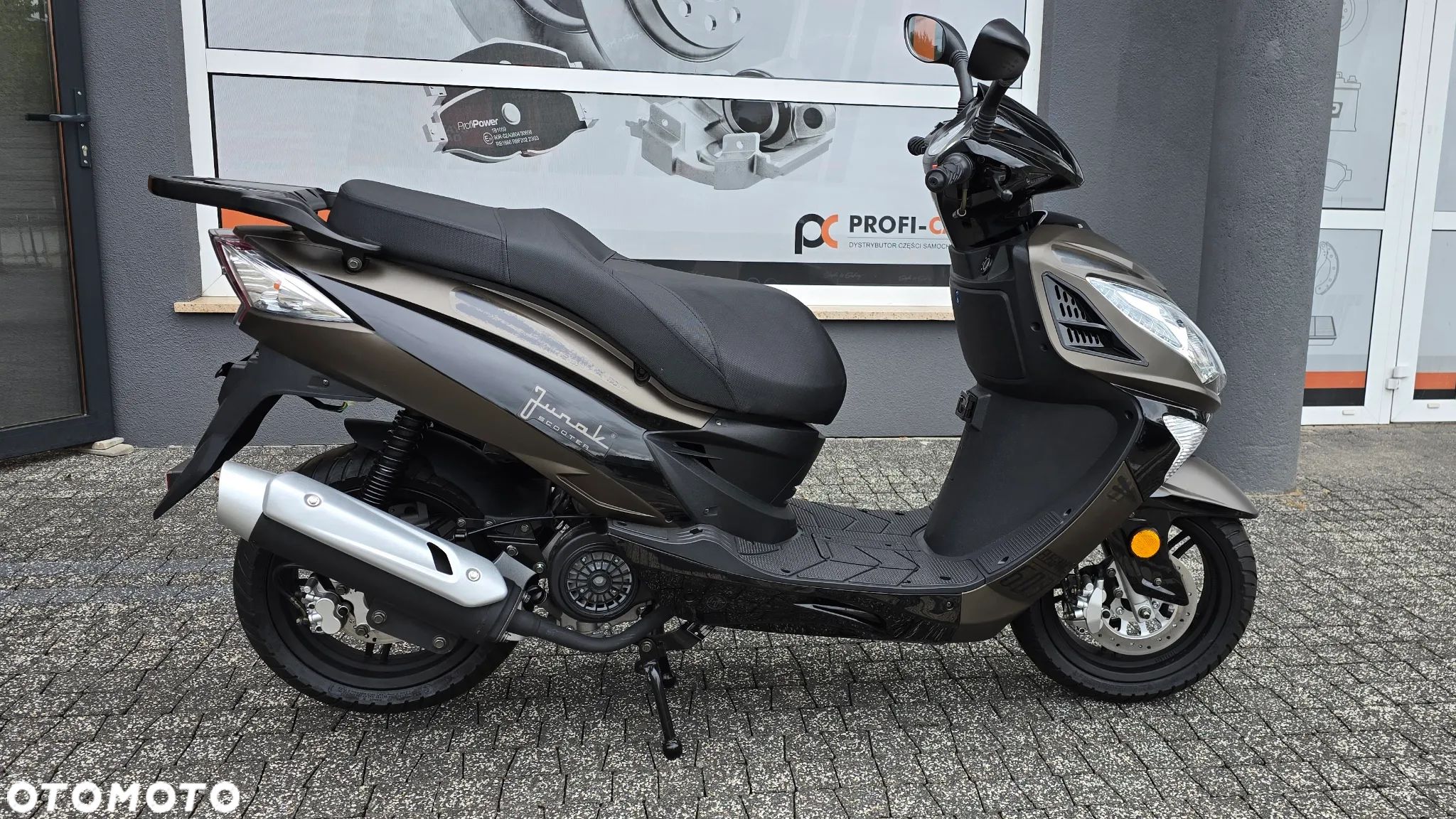Junak 607 - 1