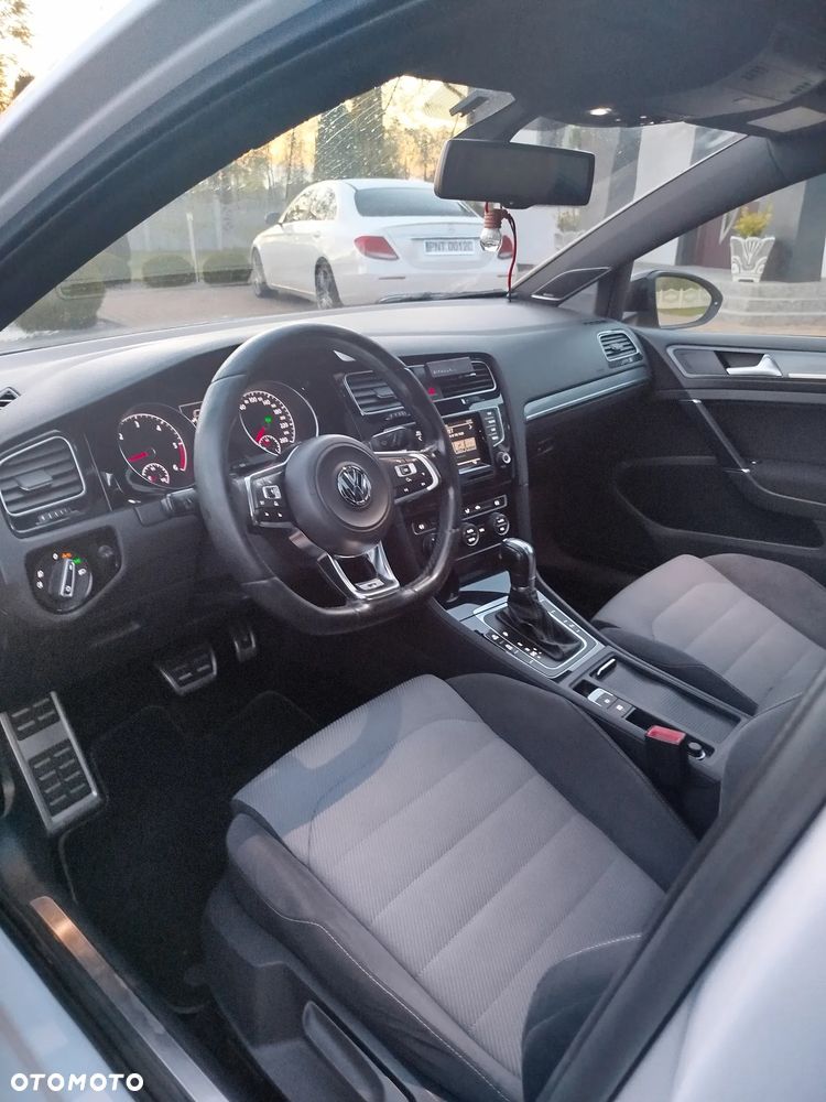 Volkswagen Golf - 19