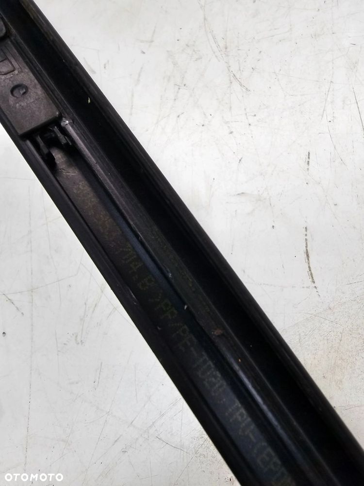 LISTWA KAROSERYJNA MAT PRAWA AUDI A3 8V SPORTBACK 8V4853704B - 4
