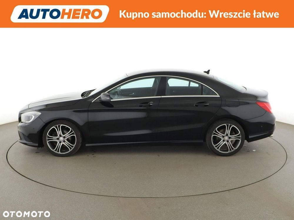 Mercedes-Benz CLA 180 Urban - 3